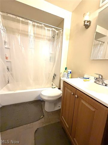 8108 Grand Division Avenue, Garfield Heights, OH 44125