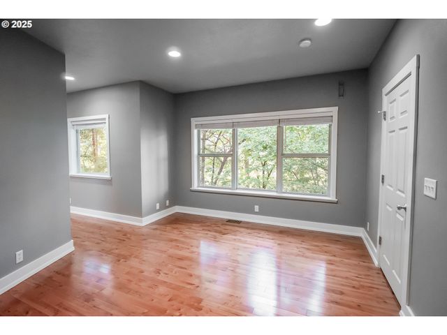 278 ROCKRIDGE Ct, Eugene, OR 97405