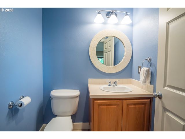 278 ROCKRIDGE Ct, Eugene, OR 97405