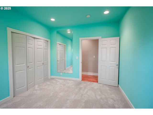 278 ROCKRIDGE Ct, Eugene, OR 97405