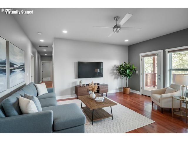 278 ROCKRIDGE Ct, Eugene, OR 97405