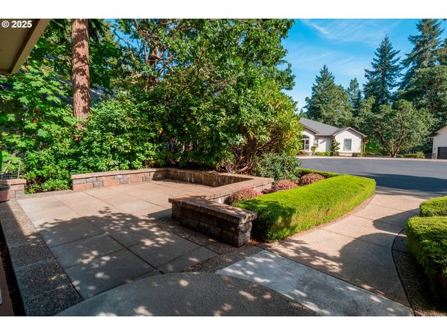 278 ROCKRIDGE Ct, Eugene, OR 97405