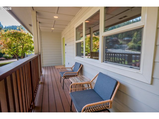 278 ROCKRIDGE Ct, Eugene, OR 97405