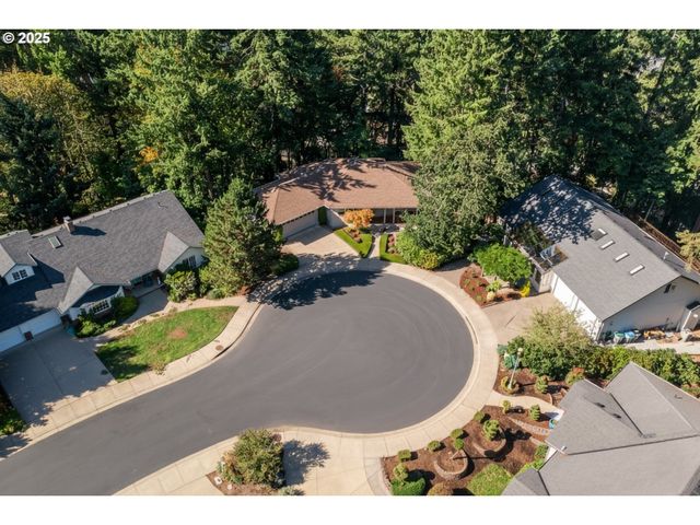 278 ROCKRIDGE Ct, Eugene, OR 97405