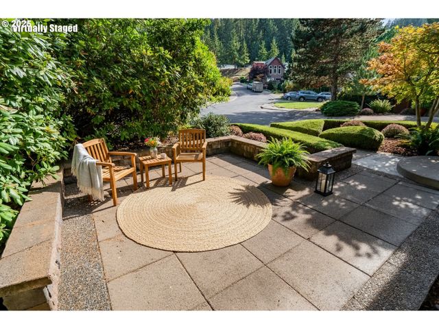 278 ROCKRIDGE Ct, Eugene, OR 97405