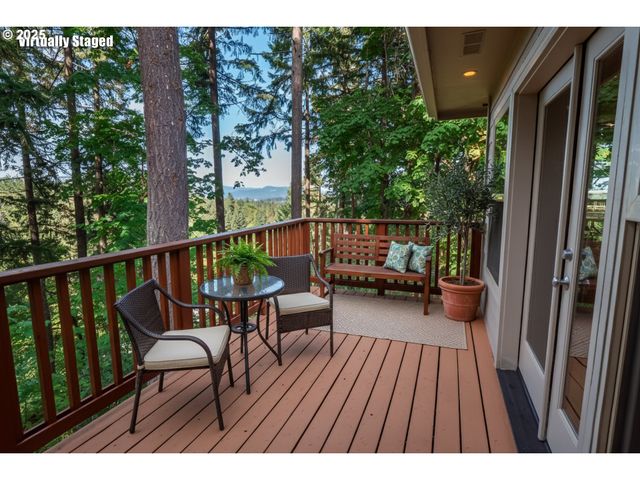 278 ROCKRIDGE Ct, Eugene, OR 97405