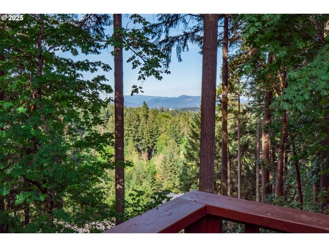 278 ROCKRIDGE Ct, Eugene, OR 97405