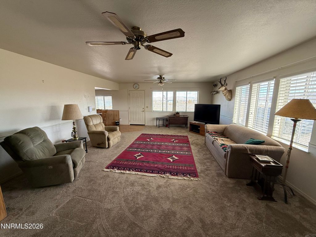 Image 6 of property listing at 321 Silver Avenue C/3, Elko, NV 89801