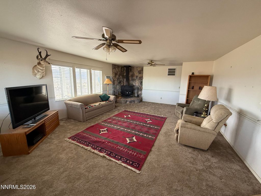 Image 7 of property listing at 321 Silver Avenue C/3, Elko, NV 89801