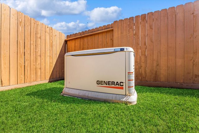 222 Sunrise Canvas Drive, Conroe, TX 77318