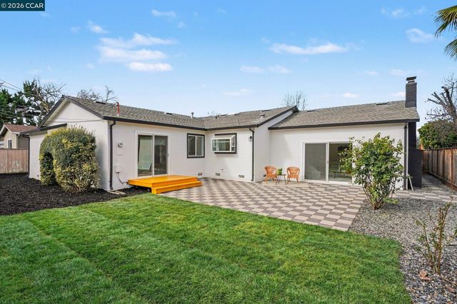 1522 Thornwood Dr, Concord, CA 94521