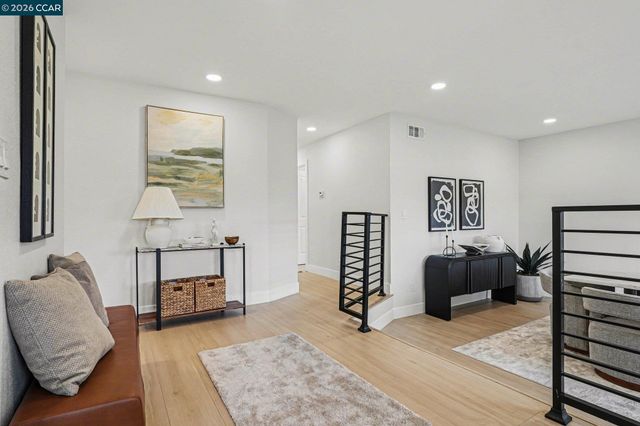 1522 Thornwood Dr, Concord, CA 94521