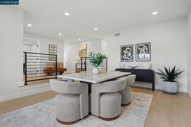 1522 Thornwood Dr, Concord, CA 94521