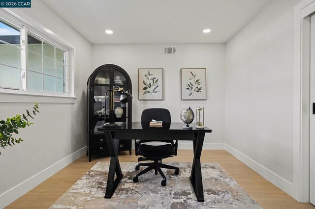 1522 Thornwood Dr, Concord, CA 94521