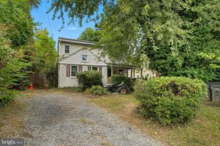 916 CRAWFORD DR, Rockville, MD 20851