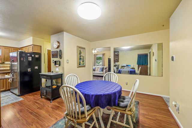 7452 Meadowcrest Drive, Fort Worth, TX 76112