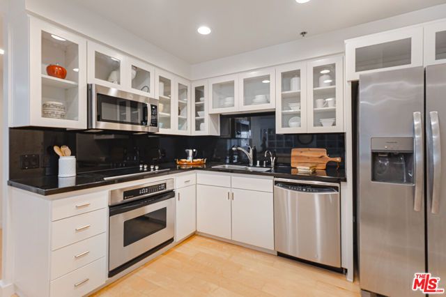 10445 Wilshire Boulevard 1402, Los Angeles, CA 90024