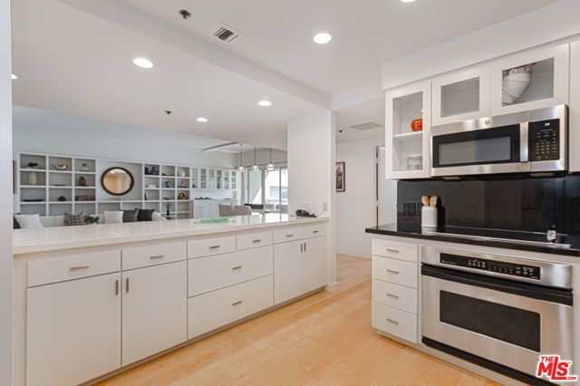 10445 Wilshire Boulevard 1402, Los Angeles, CA 90024