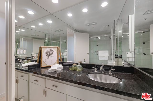 10445 Wilshire Boulevard 1402, Los Angeles, CA 90024
