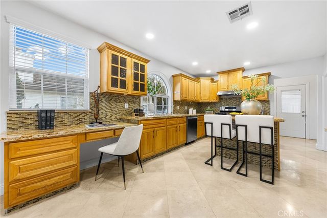 731 S Michillinda Avenue, Pasadena, CA 91107