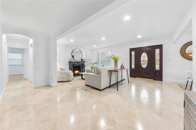 731 S Michillinda Avenue, Pasadena, CA 91107