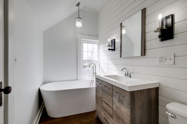 214 Cumberland Dr, Lebanon, TN 37087