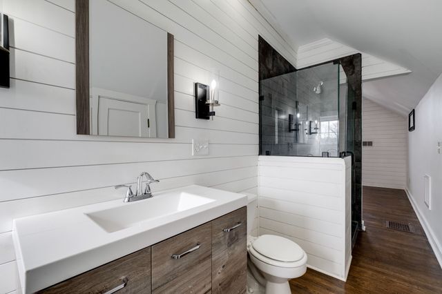 214 Cumberland Dr, Lebanon, TN 37087