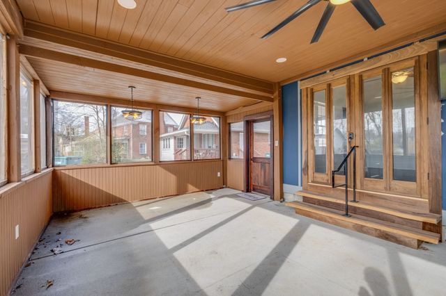 214 Cumberland Dr, Lebanon, TN 37087