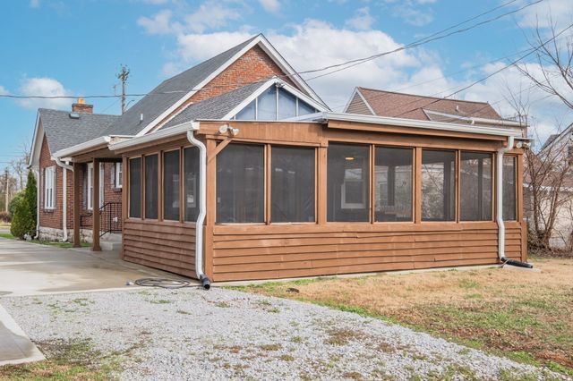 214 Cumberland Dr, Lebanon, TN 37087