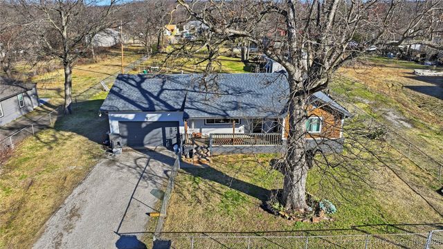 3123 S 63rd West Avenue, Tulsa, OK 74107