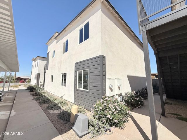 4037 S 12th Street, Phoenix, AZ 85040