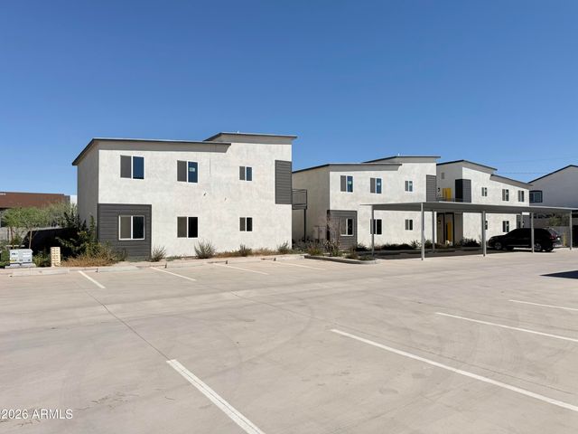 4037 S 12th Street, Phoenix, AZ 85040