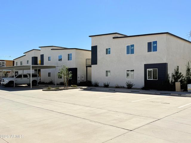 4037 S 12th Street, Phoenix, AZ 85040