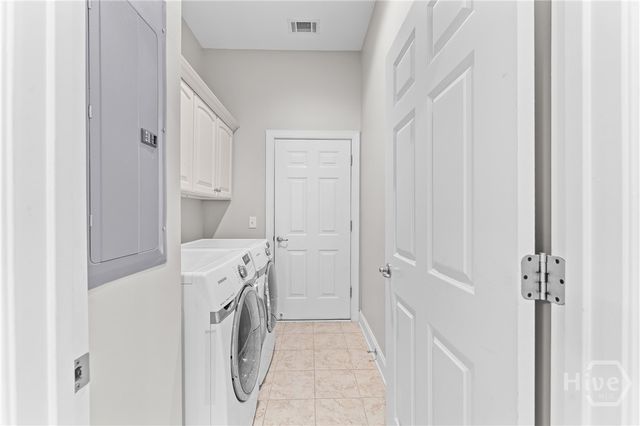 1102 River Oaks Drive, Richmond Hill, GA 31324