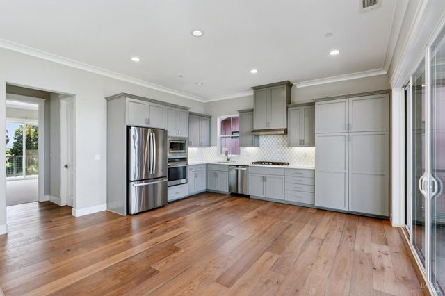 1708 Milton Rd, Napa, CA 94559