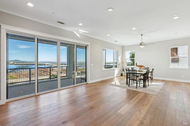 1708 Milton Rd, Napa, CA 94559