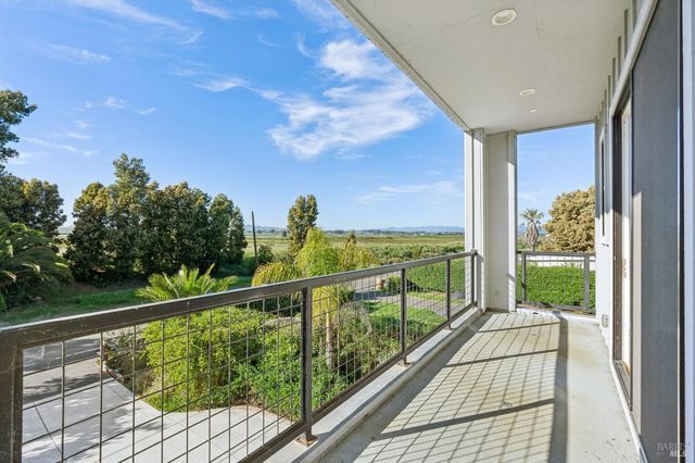 1708 Milton Rd, Napa, CA 94559