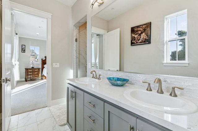 1708 Milton Rd, Napa, CA 94559