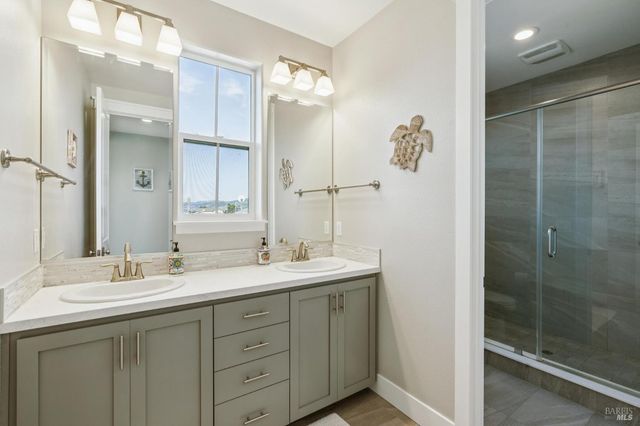 1708 Milton Rd, Napa, CA 94559