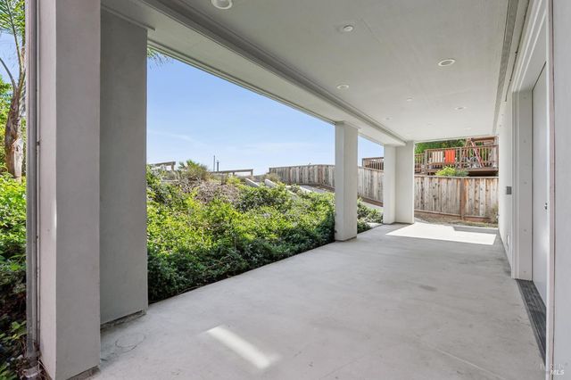 1708 Milton Rd, Napa, CA 94559