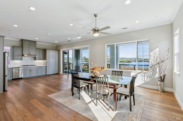 1708 Milton Rd, Napa, CA 94559