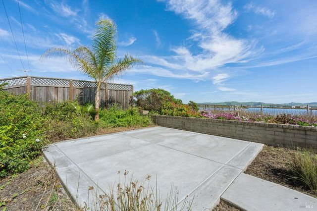 1708 Milton Rd, Napa, CA 94559