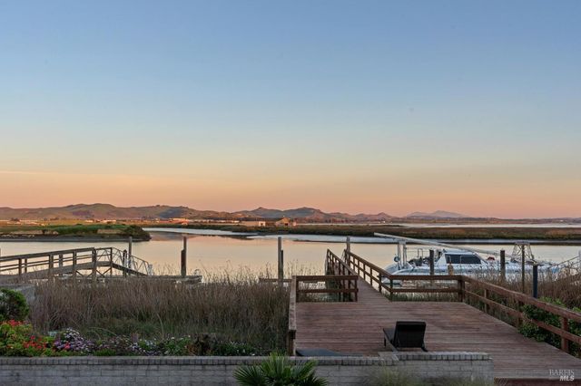 1708 Milton Rd, Napa, CA 94559