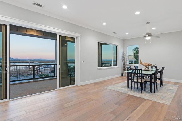 1708 Milton Rd, Napa, CA 94559