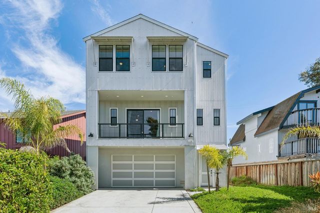 1708 Milton Rd, Napa, CA 94559