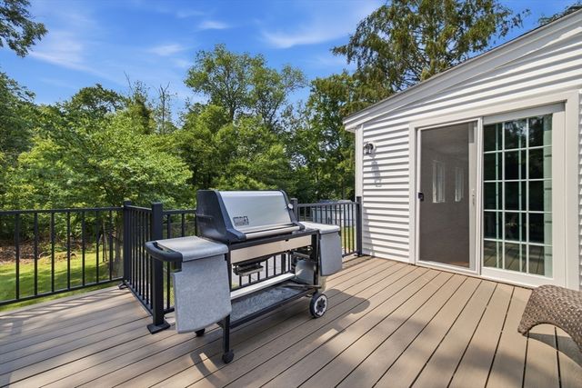 456 North St, Bridgewater, MA 02324