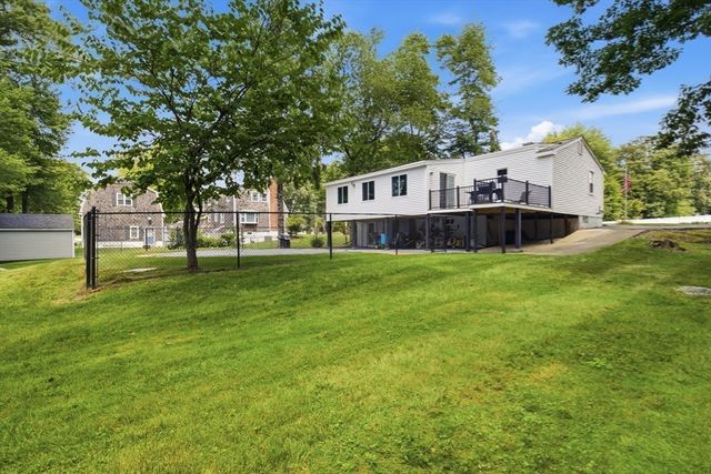 456 North St, Bridgewater, MA 02324