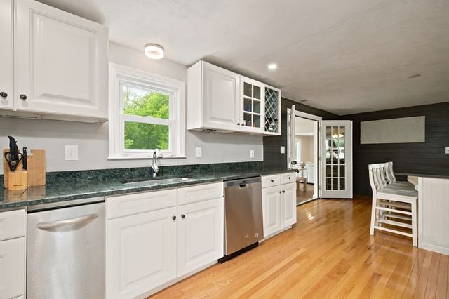 456 North St, Bridgewater, MA 02324