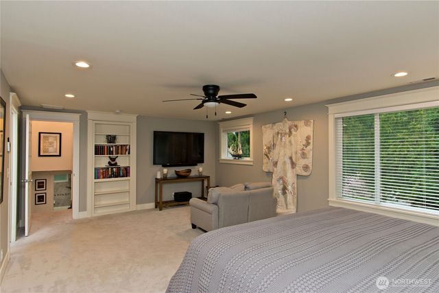 23031 76th Avenue SE, Woodinville, WA 98072