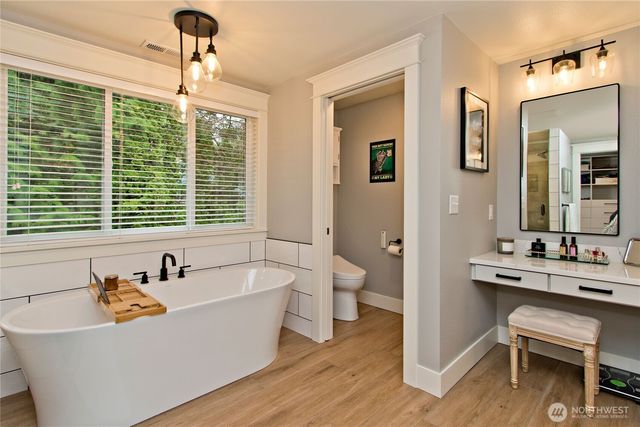 23031 76th Avenue SE, Woodinville, WA 98072